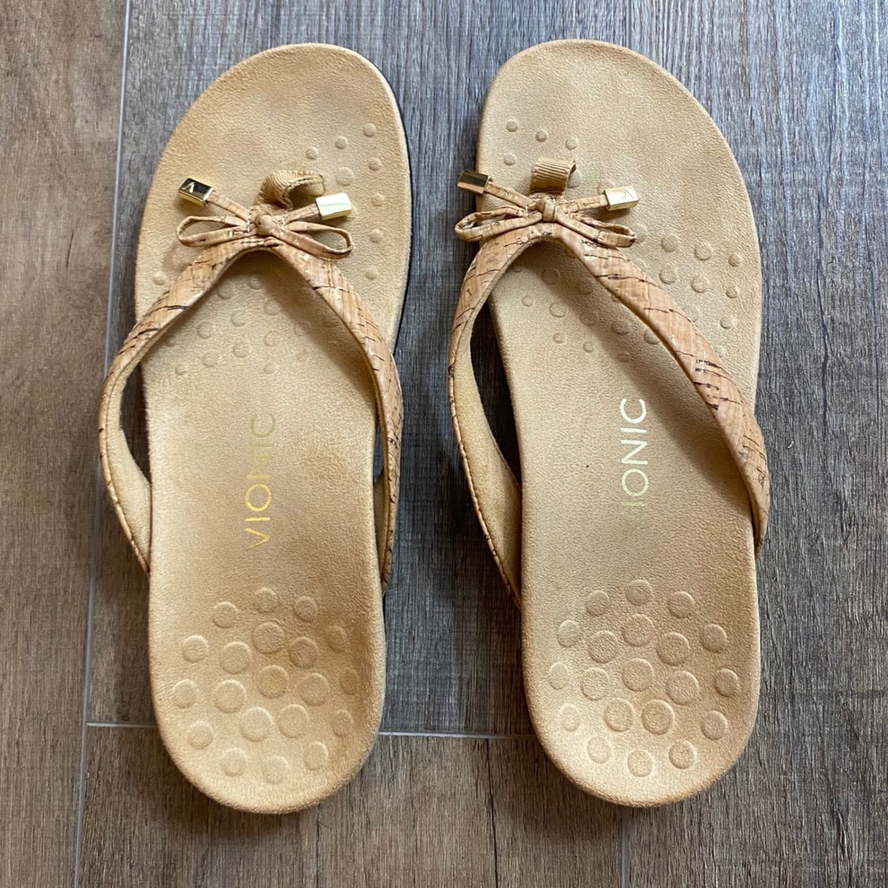 Vionic Bella II Tan Natural Cork Bow Thong Sandals Womens 8 Orthotic Comfort
